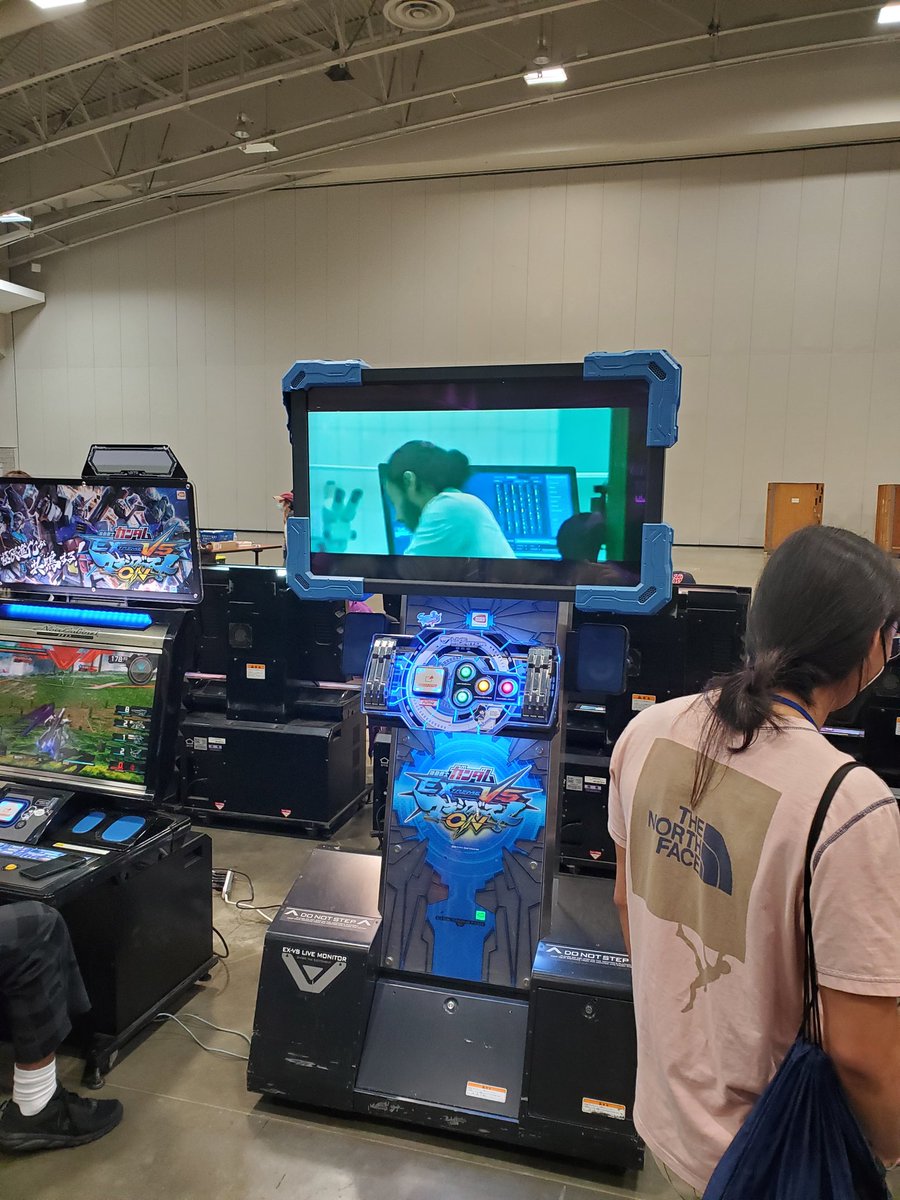 Someone rigged an arcade machine at Otakon to play Morbius in 144p