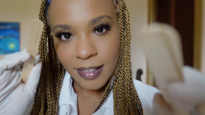 ASMR Jamaican Doctor - Gentle, Relaxing Scalp Check &amp; Massage feat. Dossier https://t.co/DiGjHaT1EF https://t<a href="/tag/asmr"class="tags"><span>#asmr</span></a>