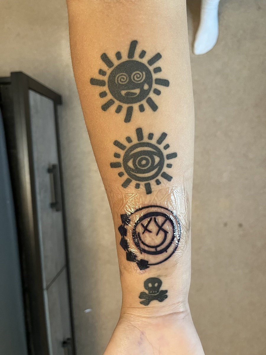 finally added the <a href="/blink182/">blink-182</a> tattoo