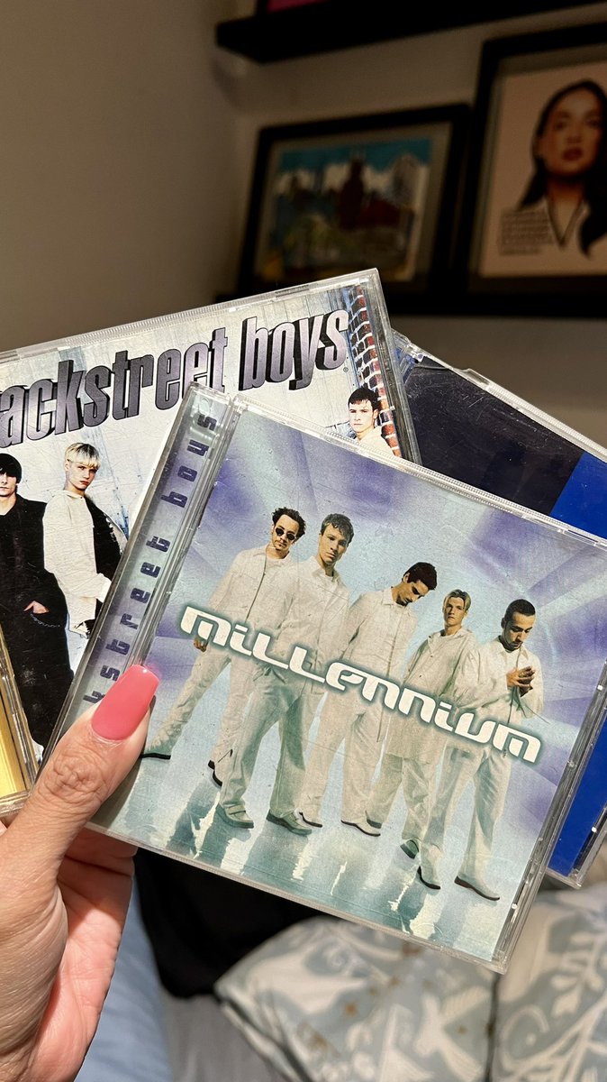 jenna_b101's tweet photo. My childhood heart is so happy today!
#BSBCHI #DNAWorldTour2022 https://t.co/uixURy1dNj
