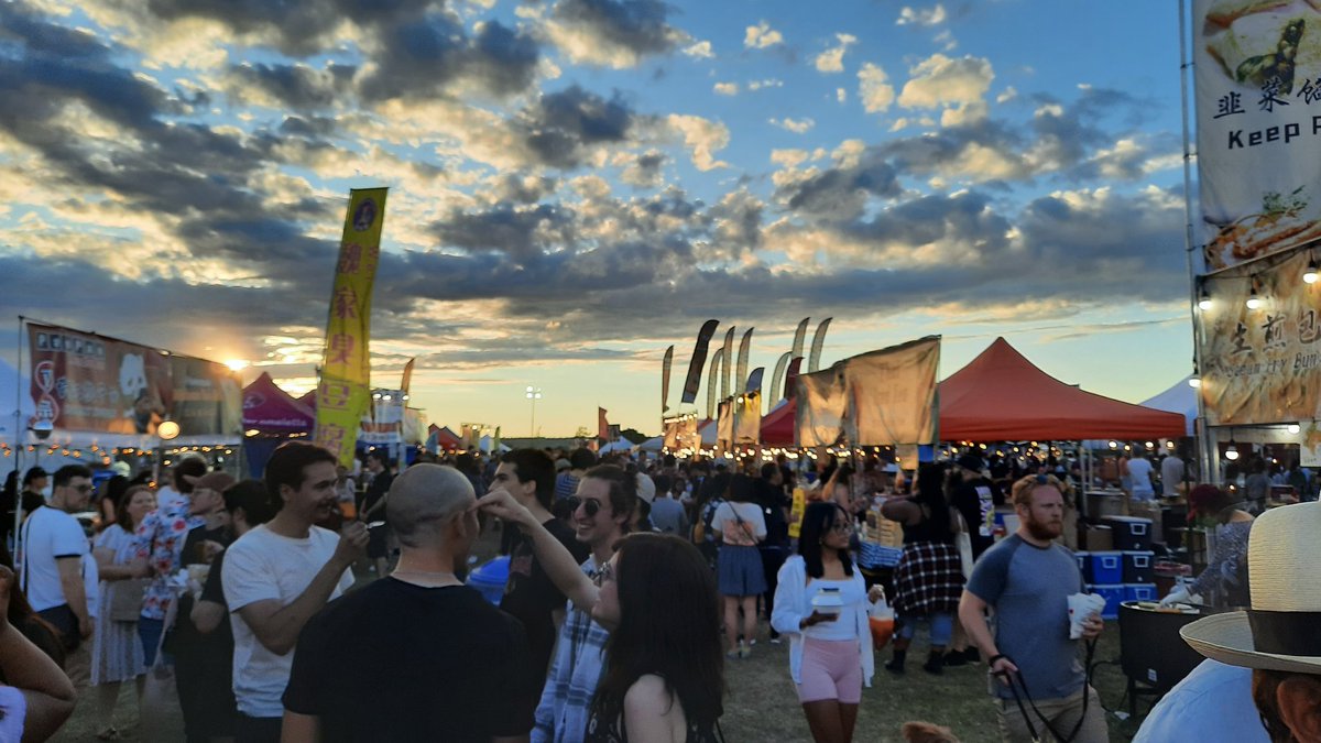 Strong start for the 2022 #hamont #nightmarket at Bayfront Park. $10-15 average, mostly $15. Bring cash, some spots take debit; new crane games and shopping section. Tasty, expensive, great summer event to close July. #foodwithascarf #foodie