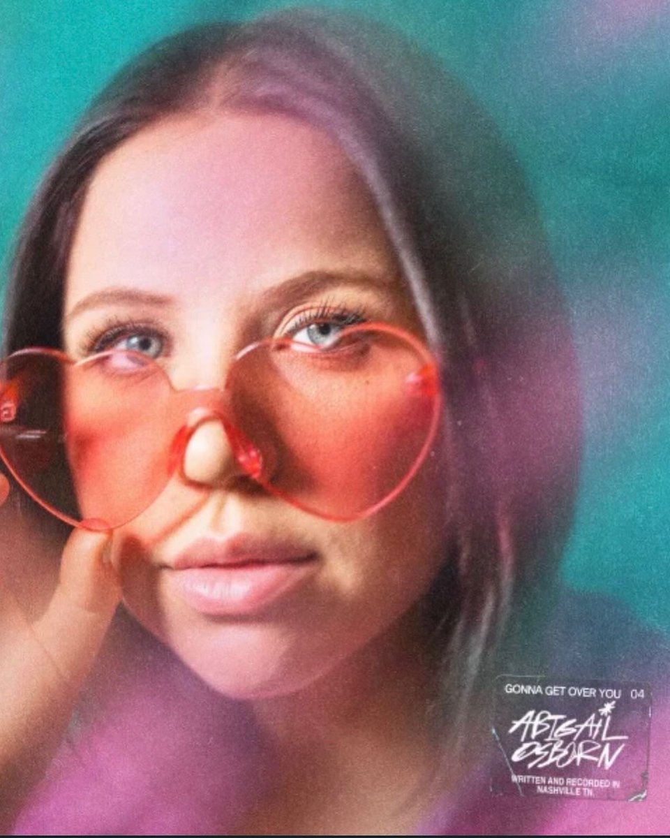 MarkSiegel's tweet photo. Had an absolute blast producing this bop of a tune. Gonna Get Over You - @_abigailosborn out now!!! https://t.co/EYoCfEnhmH
