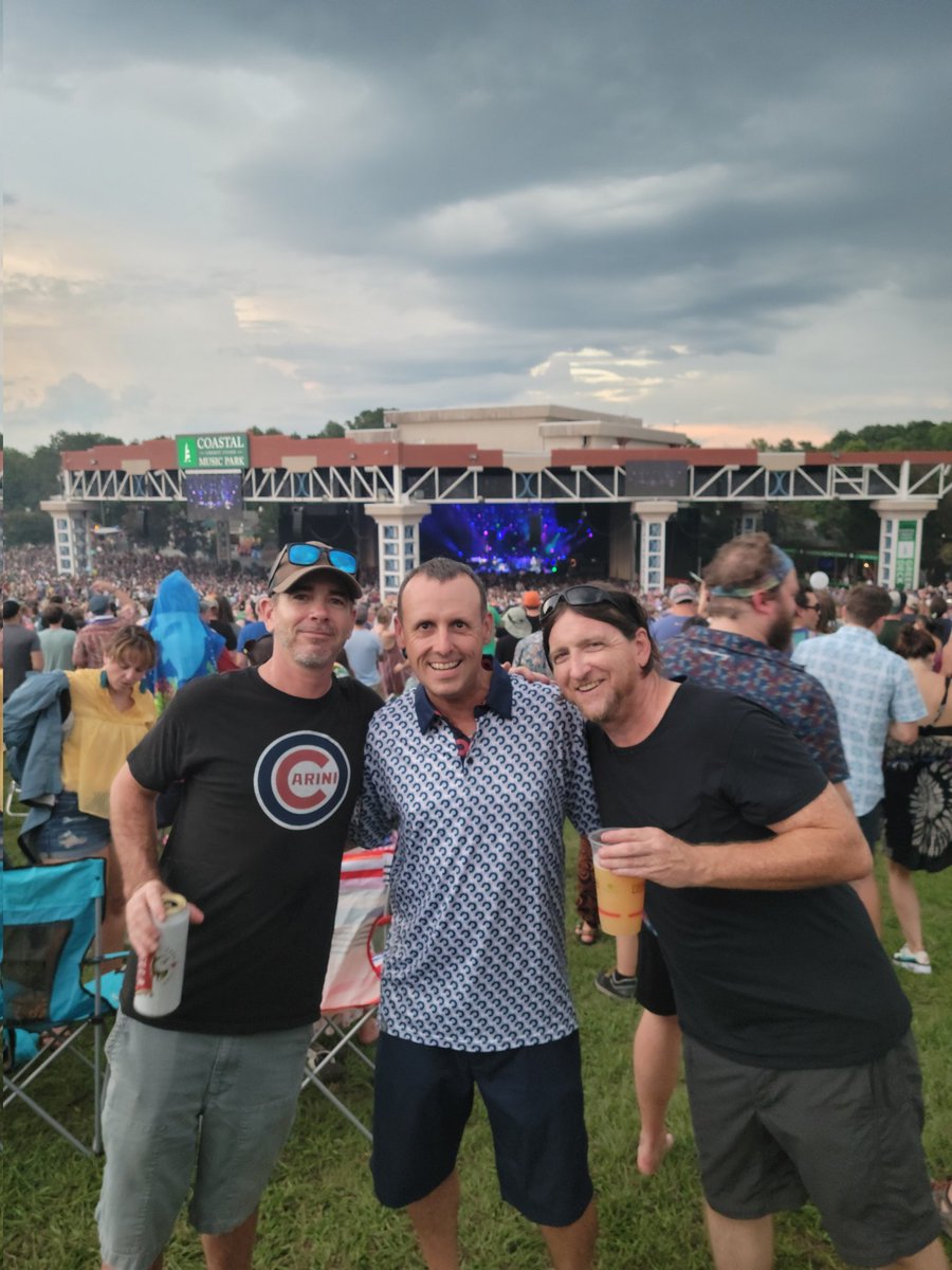 flyfission's tweet photo. #Carini #phish #madehisday #r https://t.co/Xq7I2CuJKy