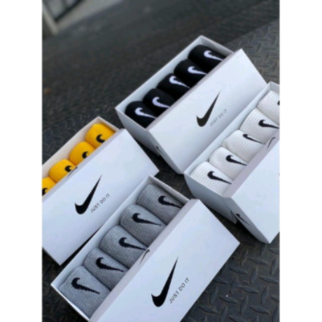Cek KAOS KAKI NIKE ORIGINAL WITH BOX / SOCK NIKE ORIGINAL dengan harga Rp28.500 - Rp88.700. Dapatkan di Shopee sekarang! shope.ee/6A8EWxZsXJ