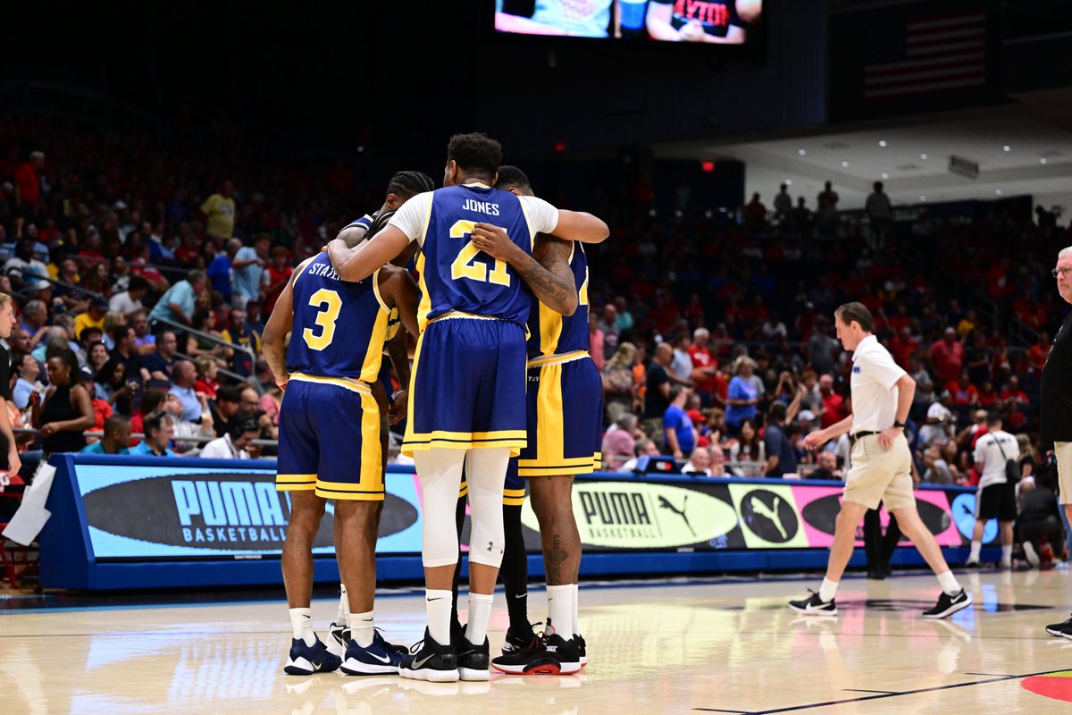 Home team Best Virginia was cool...

Road team Best Virginia is BAD ASS  🔵🟡