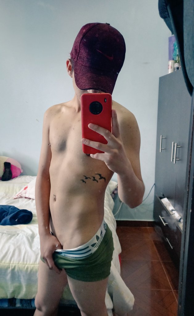 bixemmike's tweet photo. Y si nos mandamos nudes 🔥🤤 https://t.co/pY7KDLpume