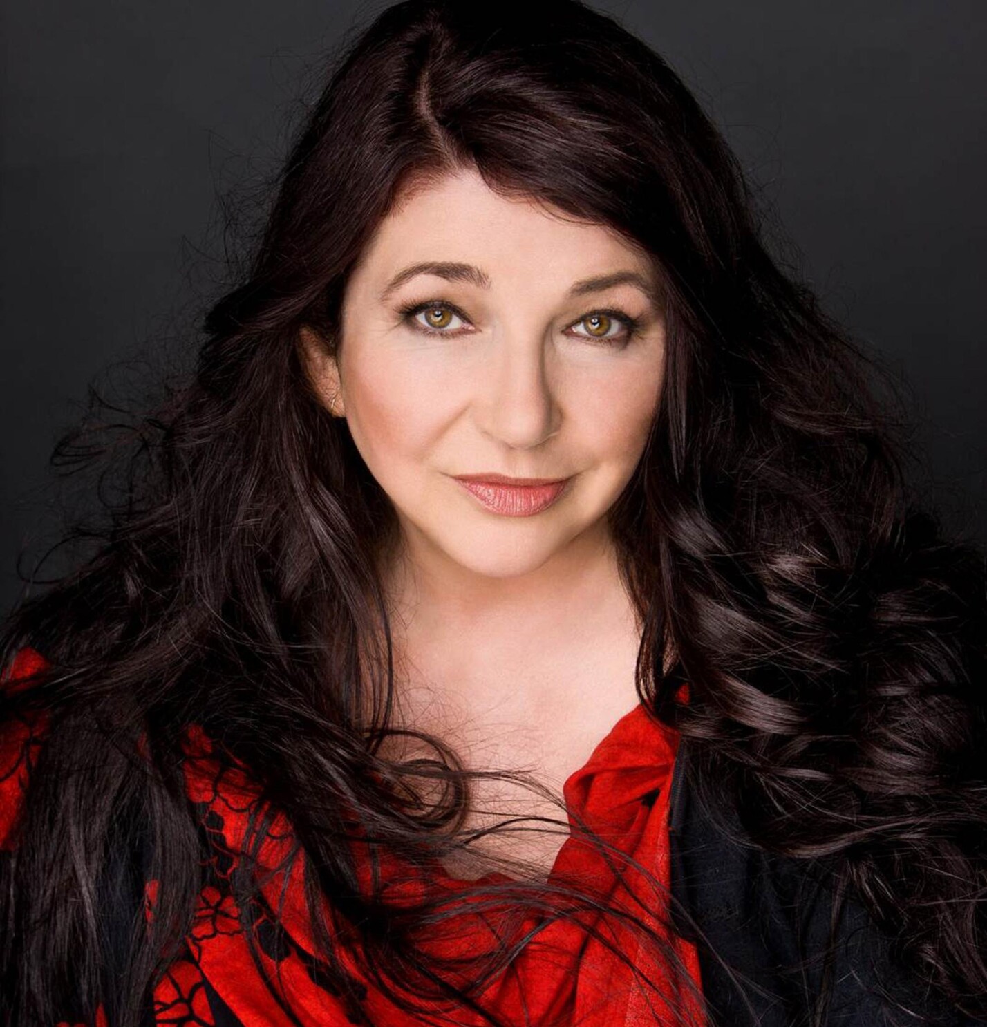 Happy 64 birthday to the amazing singer Kate Bush! 