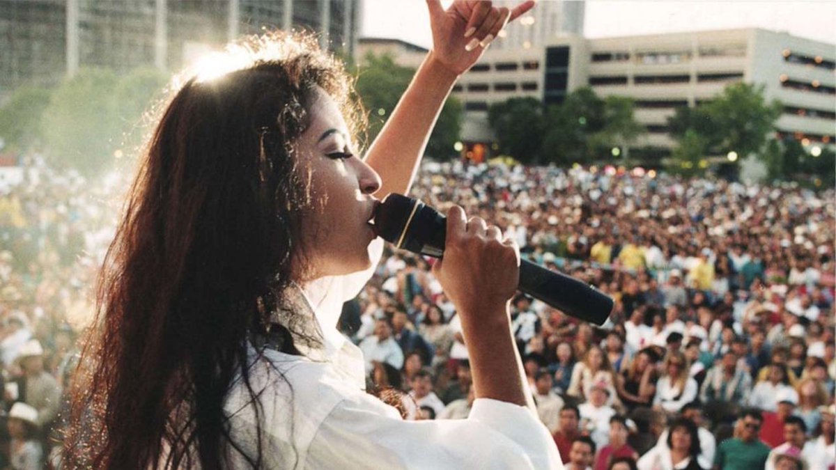 For the first time since her tragic death, the family of Selena Quintanilla is releasing new music from the international superstar posthumously. https://t.co/paDlJacQL2 https://t.co/Gd5MziyHxR