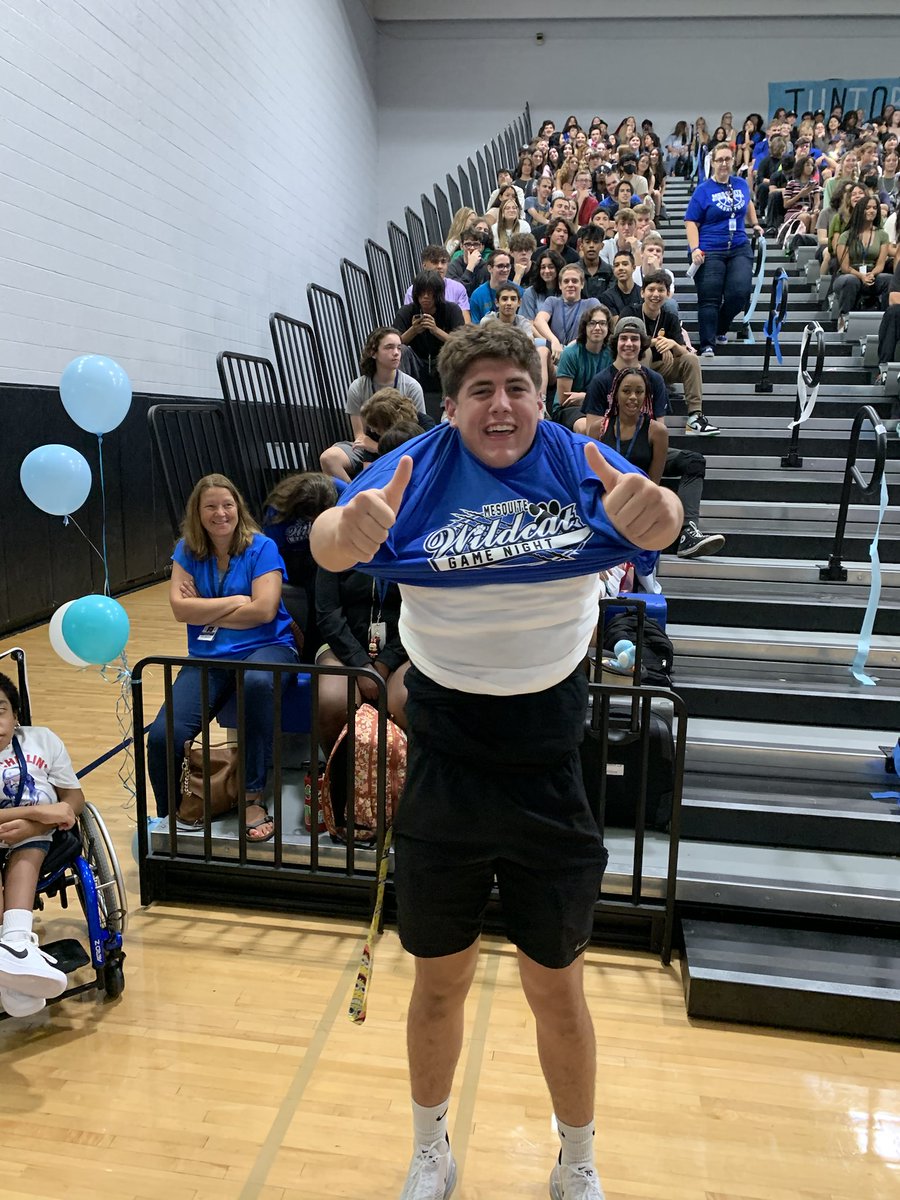 Back to school Pep Assembly in the books!! Great job Mr. Jarles, StuCo and all the performers.  Thanks Band and Cheer for always helping set the tone.  It’s been a great week- keep it up Wildcats!! #weAREmesquite <a href="/Marcietaylor14/">Marcie Taylor</a> <a href="/GPS_District/">The Official Gilbert Public Schools District</a> <a href="/MccordGps/">GPS-MCCORD</a>