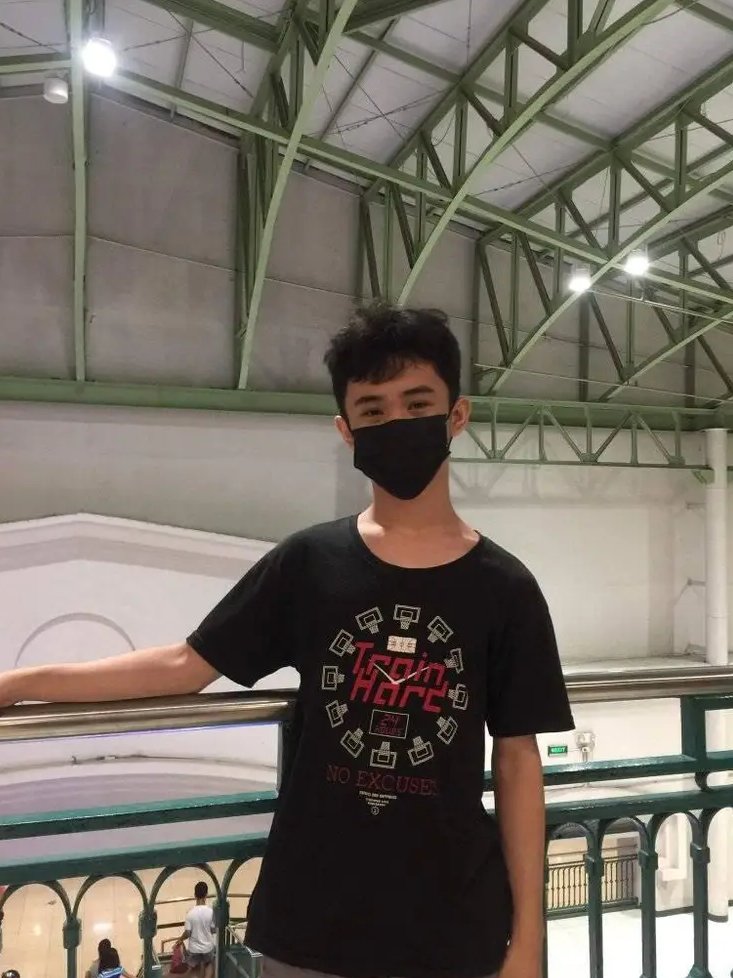 Be yourself, the world will adjust.