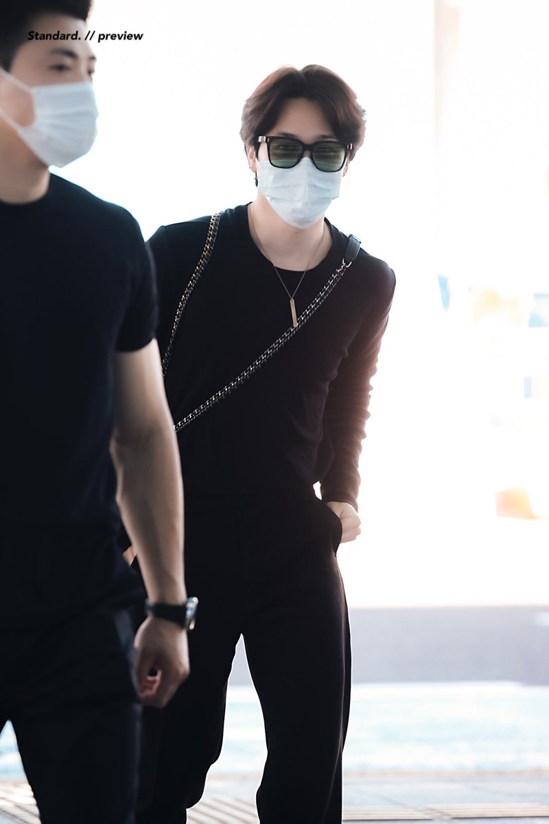 standard_jm's tweet photo. 220730 🛫️
지미니 잘 다녀와용~

#지민 #JIMIN
#방탄소년단 #BTS
@BTS_twt https://t.co/0Z6eV8P39v