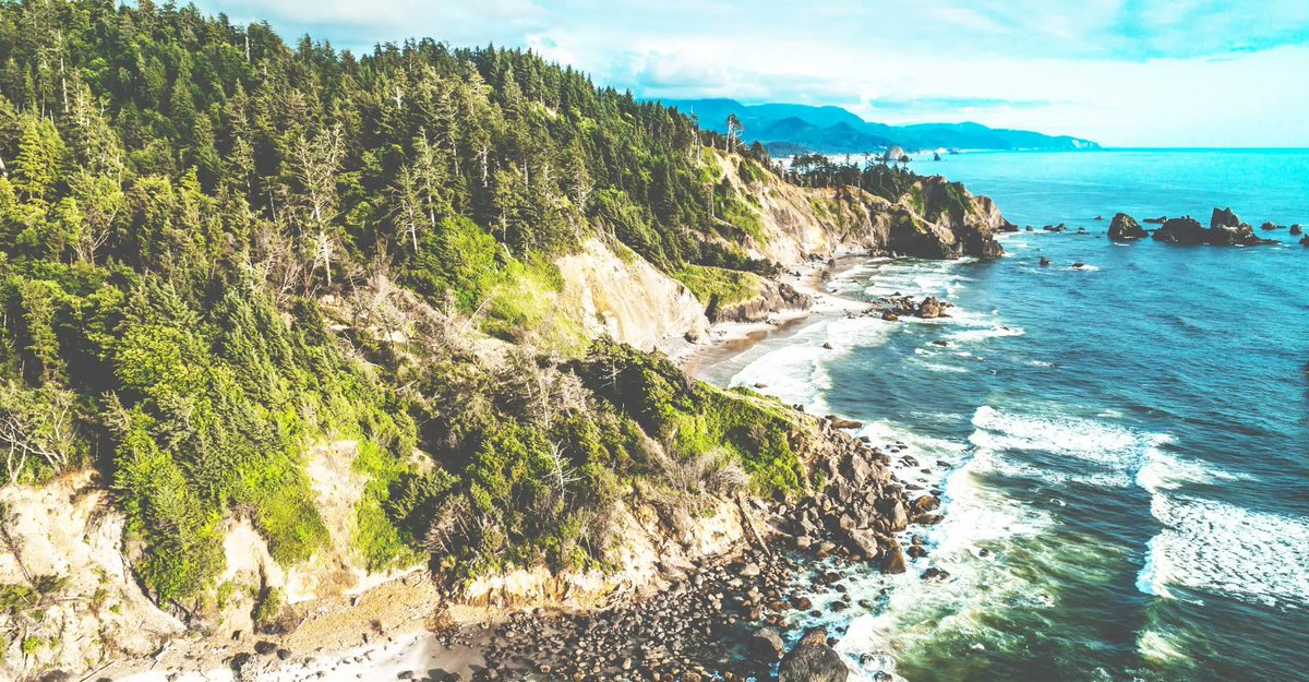 Calling all road-trip lovers! We've partnered w/ <a href="/ADRHospitality/">Adrift Hospitality</a>, which has beautiful, coastal boutique hotels such as <a href="/AshoreHotel/">Ashore Hotel</a>, <a href="/BowlineHotel/">Bowline Hotel</a>, &amp; <a href="/AdriftHotel/">Adrift Hotel & Spa</a> along the breathtaking coasts of Oregon &amp; Washington. Such great options to #TravelKindly!
kindtraveler.com/content/travel…