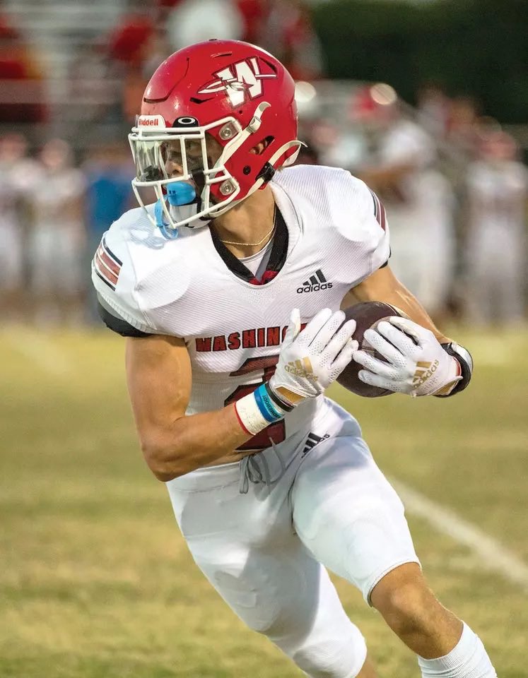 ⁦⁦<a href="/LukeHendrix8/">Luke Hendrix</a>⁩ with the hat trick tonight!  3 TD’s in the OCA All-State game