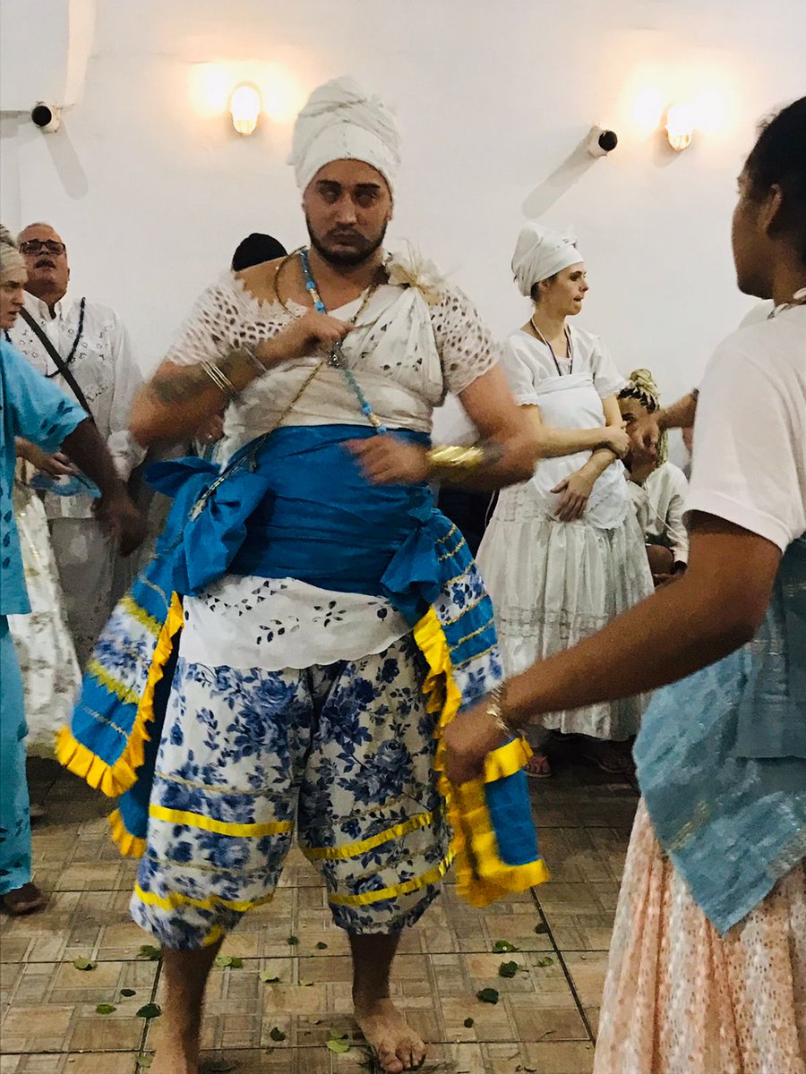 _miguii's tweet photo. Ologunede, meu príncipe encantado 🦚💛💙🏹 Eruwao https://t.co/iC3NJ4ZL8z