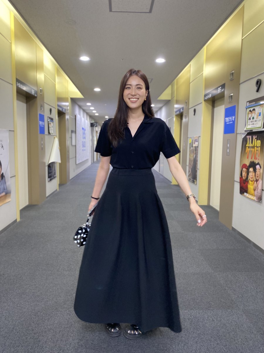 今日のゲストは #株式会社CFCL 代表兼クリエイティブディレクター #高橋悠介 さん
世界から高い支持を集めるブランド #CFCL。#パリコレ 、衣服の機能性を追求する３Dコンピューターニッティング、地球環境への取り組みなど。笹川さん全身 #CFCL コーデ！
#岩瀬大輔 #笹川友里 #tbsradio #MeetUpTBS