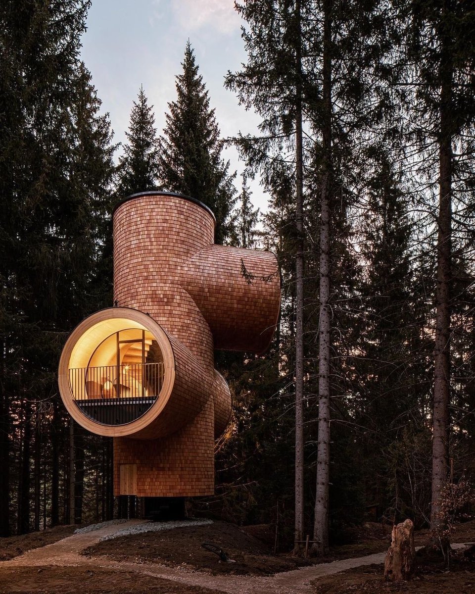 parametricarch's tweet photo. Bert 🌳, Studio Precht’s modular building system designed for Baumbau topped out in a Styrian forest.
🖋 Architect: Studio Precht
📸 Photographs: Christian Flatscher, Imanuel Thallinger, and Mary Raffling
#studioprecht #architect #architecture #architects #eco #tiny #house https://t.co/cJSGMVItXa