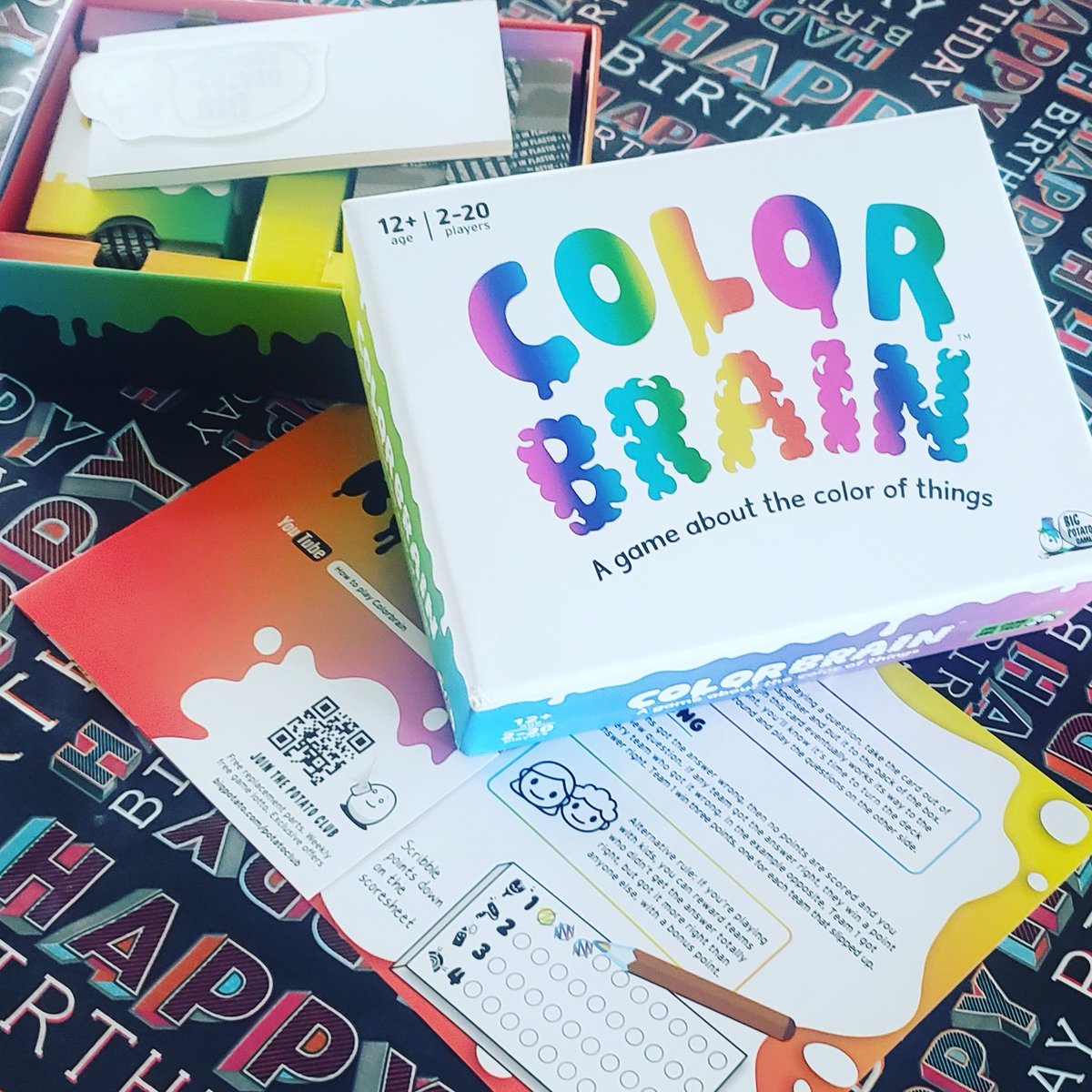 FindingMyAloha's tweet photo. Very stoked to try out this new game i got from @DonorsChoose  I think the implications for my classroom will be cool. #colorbrain #teachertwitter https://t.co/2nB5kCj1cb