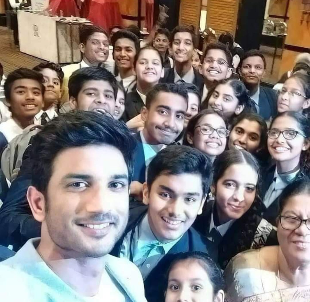 Preeti20280010's tweet photo. Good Morning Ssrains 
MTL:
Ppl Spotted On 14June MontB
ETL:
Sushant Trained In Challenges 
You was so blessed to be ssr sister 
Rest in peace ssr
Justice for ssr
@withoutthemind
@divinemitz
@itsSSR https://t.co/AsvnkeZsYO