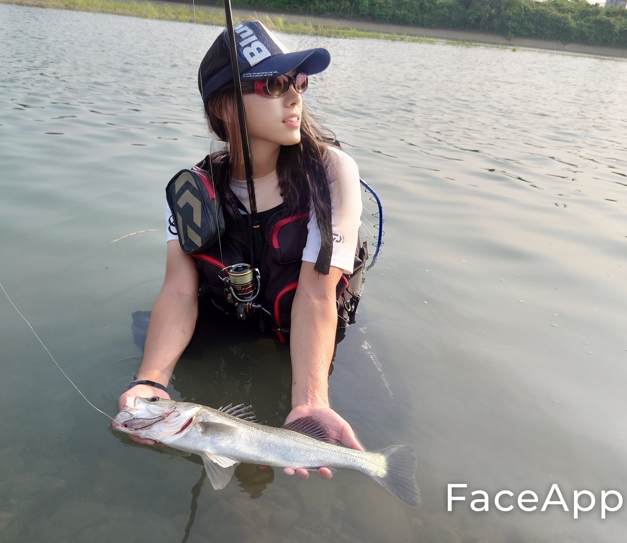 ぼっちざろっく こんなガチでシーバスおっかけてる 釣りガールいたらいいのに 釣り好きさんと繋がりたい シーバスアングラーと繋がりたい T Co Pyuwdzud0b Twitter