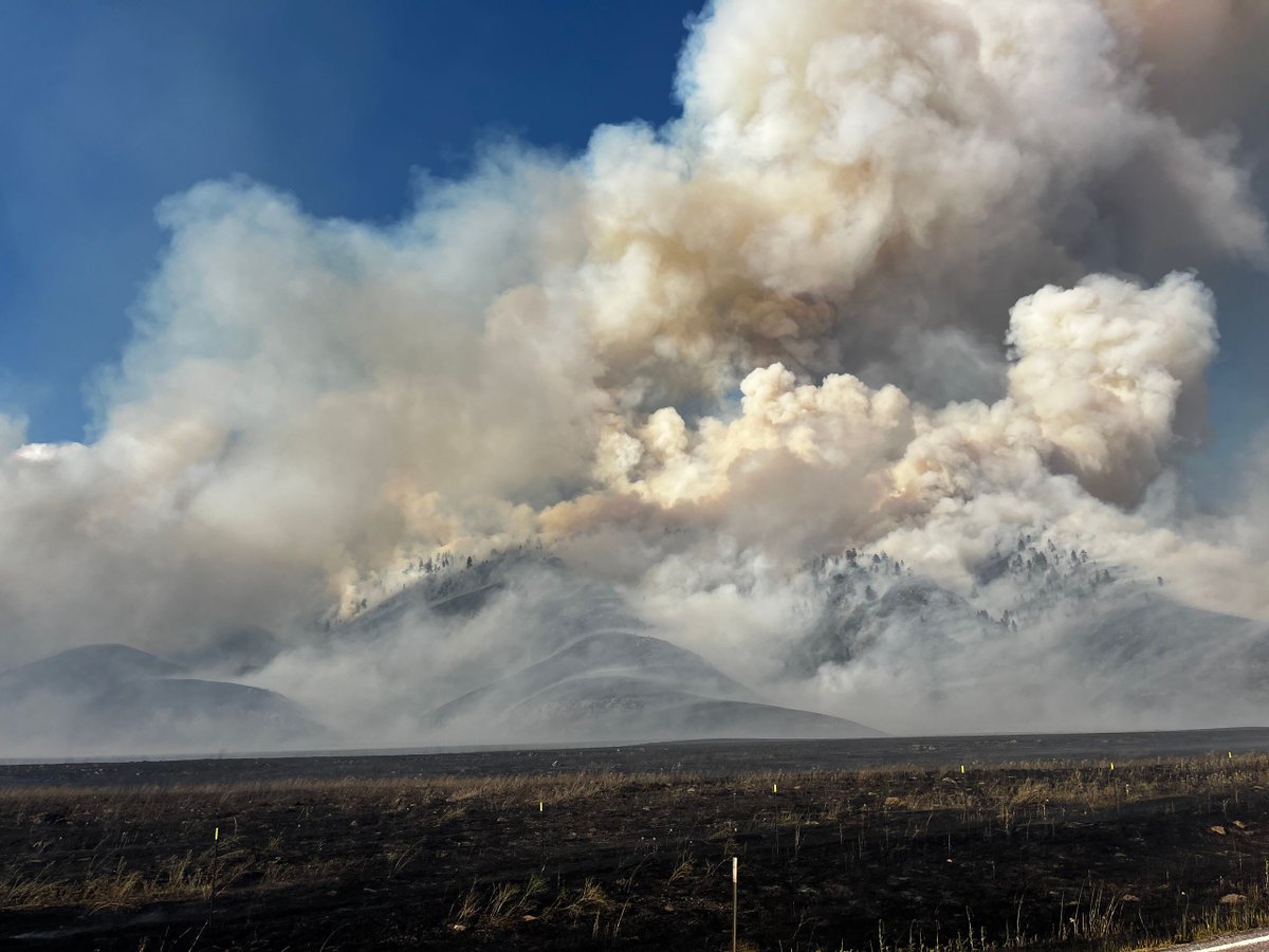 NBCMontana's tweet photo. ELMO 2 FIRE: An evacuation order is now in place on Lake Mary Ronan Road from mile marker 5 to Highway 93. We have more details on evacuations here: https://t.co/CBcSTbeGc0 https://t.co/slAkfdRdn7