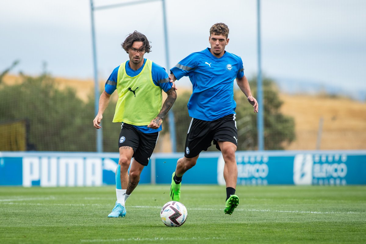 Alaves tweet picture