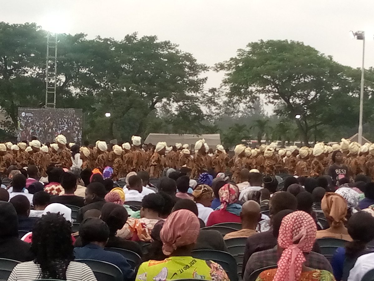 Abioye_bolu1501's tweet image. The choristers scarf is really the definition of UP. 🤗😊 #ImpactAcademywithKumuyi #DLconversations