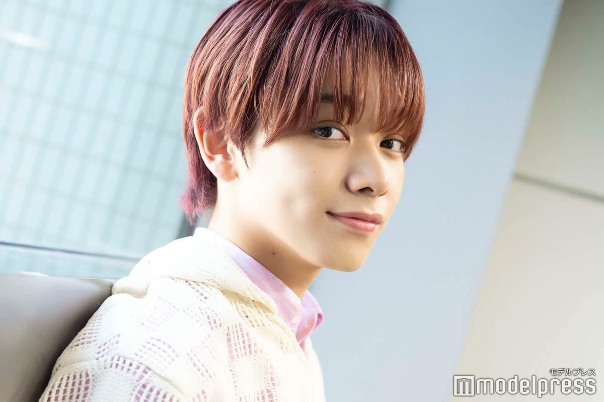 yuta3017130's tweet photo. 蒸し暑さが続いて、心も身体も、ぐったりな時に、ふと流れてくる、可愛くて美しいりゅびくんに癒されるわ〜☺️

#宮世琉弥
#8LOOM
#モデルプレス https://t.co/twSsYF1bhW