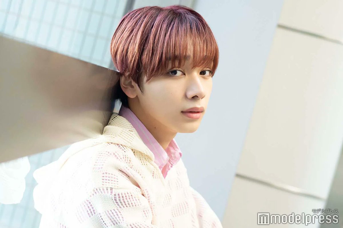 yuta3017130's tweet photo. 蒸し暑さが続いて、心も身体も、ぐったりな時に、ふと流れてくる、可愛くて美しいりゅびくんに癒されるわ〜☺️

#宮世琉弥
#8LOOM
#モデルプレス https://t.co/twSsYF1bhW