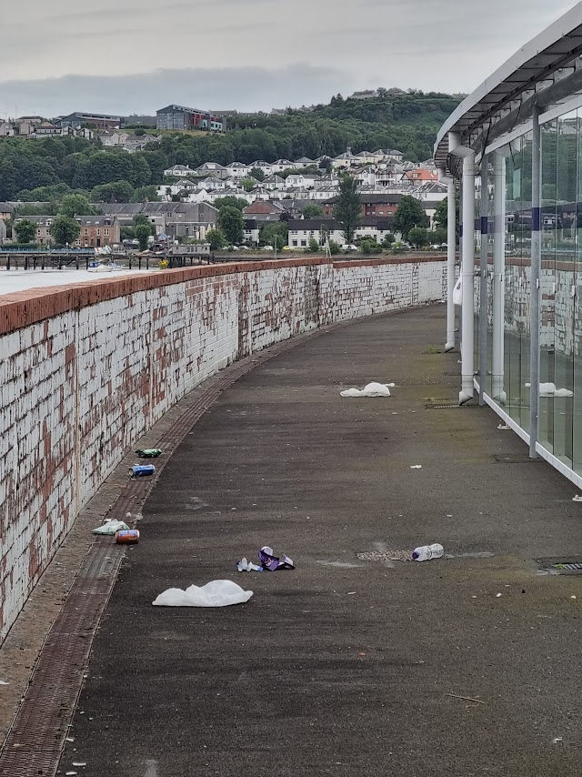 GrnTangerineCIC's tweet photo. Talking about behaviour - what about the mess that local fishermen leave behind? what is that all about?
The irony - polluting the very waters you catch fish
When will additional laws emerge to protect our environment and deal once and for all with this behaviour?
#Ecocide https://t.co/qdy8sh9uBx