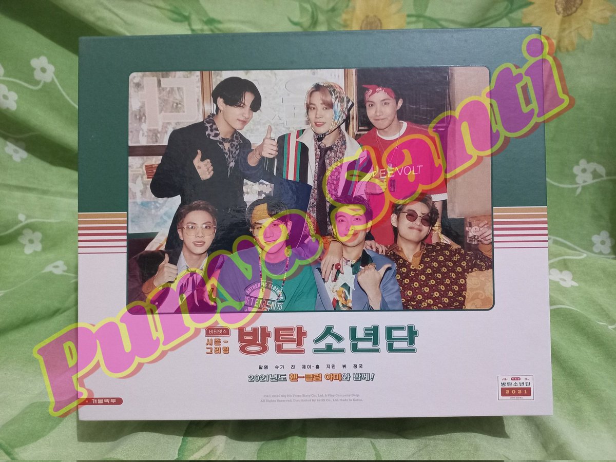 Sankook_'s tweet photo. WTS / Want To Sell 
Season greeting bts 2021

✅ 🍊
✅ Inc pack &amp; adm
❌ NO HNR!
📍 Dom JakBar
Price : offer by DM

wtt wtb buy photocard namjoon jin suga yoongi jhope hoseok jimin taehyung jungkook set sg 21 ready ina pc bts https://t.co/XpYBaXuImd