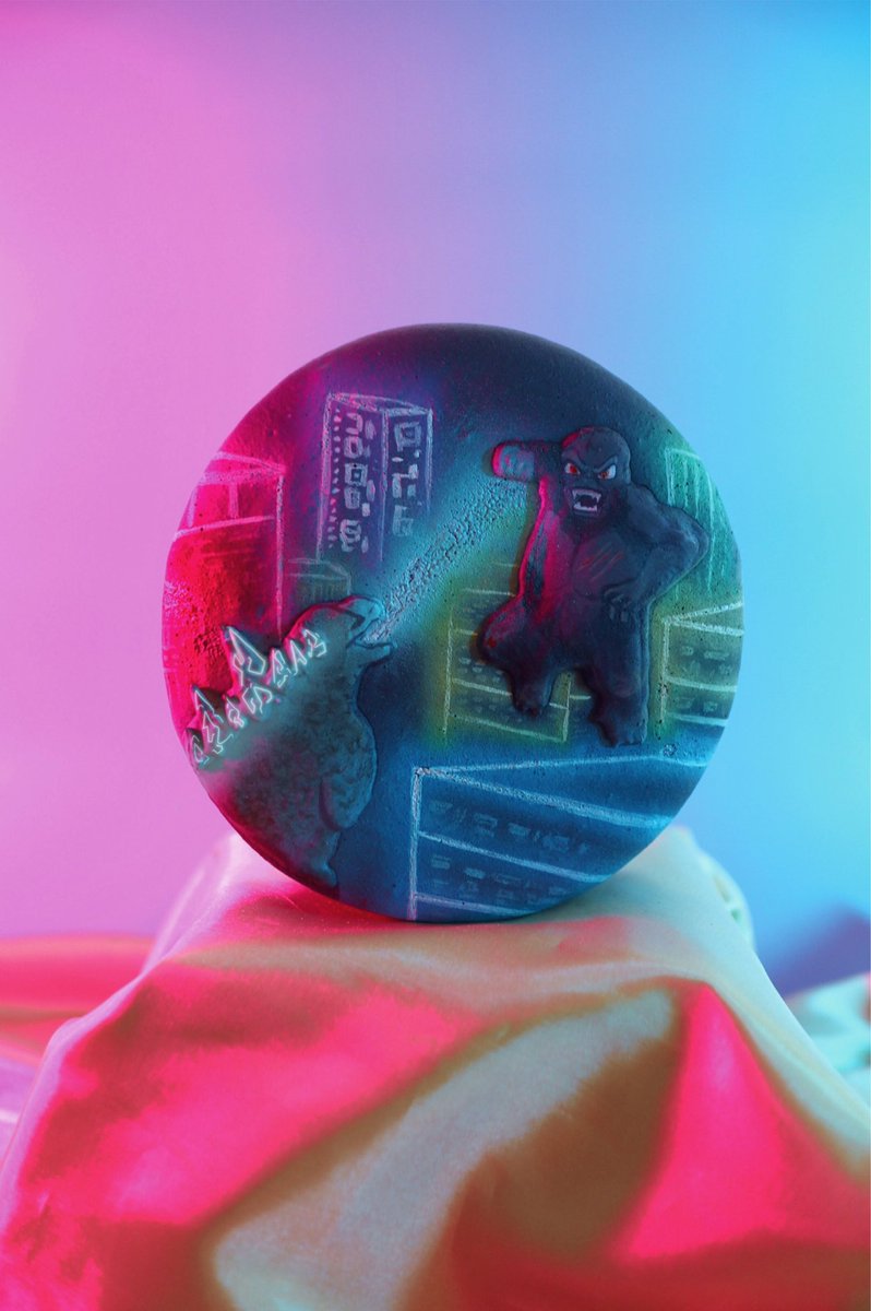 MacaronArts's tweet photo. Just found out that the Godzilla vs Kong sequel is not filming 🤯 so excited!!!! 
Release date 3/15/24
#GodzillaVsKong2 https://t.co/bxPjHudVbv