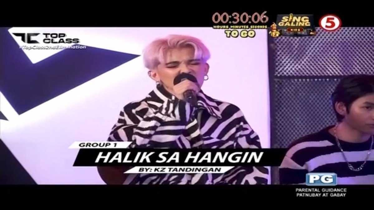 TV5manila's tweet photo. Group 1 #TOPCLASSTrainees performance with Vocal Mentor, KZ!
#TopClass2ndElimination
#TopClassTV5
#kumuTOPCLASS
#IBAngSayaPagSamaSama https://t.co/fd7t4Cq0xb