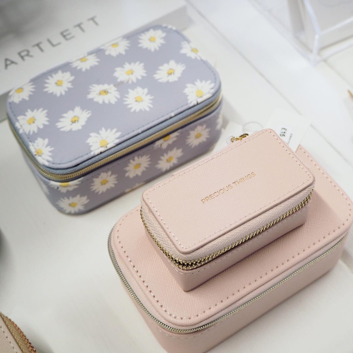 ✨Say hello to our gorgeous new brand Estella Bartlett ✨

We love the delicate, modern designs and each piece comes packaged in a velvet pouch making them a lovely gift or treat for yourself. The travel boxes are also perfect for storing your jewels whilst you’re on holiday 🏝