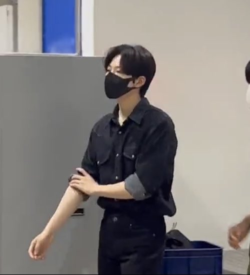 ลุคจุนกยูแต่งมาไทยอ่ะ ทุกคนคะคือเราจะตายกันหมด😭😭🔥🔥 #WelcomeTREASUREtoTHAILAND
