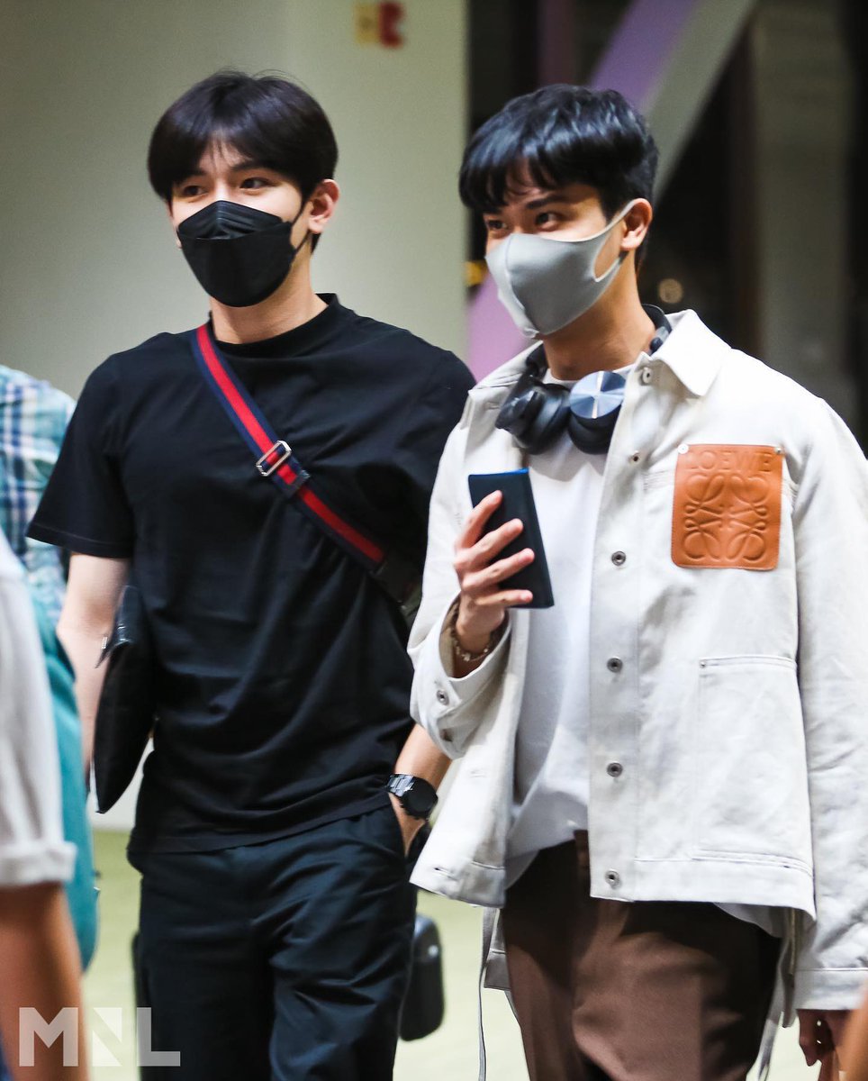 ohohnoe's tweet image. Sayang kalian @new_thitipoom @Tawan_V 😘😘😘😘