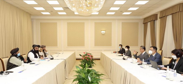 ChinaEmbKabul's tweet photo. On July 28, 2022 local time, State Councilor and Foreign Minister Wang Yi met with Acting Foreign Minister of the Afghan Interim Government Amir Khan Muttaqi in Tashkent. Fruitful outcome.
https://t.co/DTc4hxuqn4 https://t.co/NjRPKUUvOz