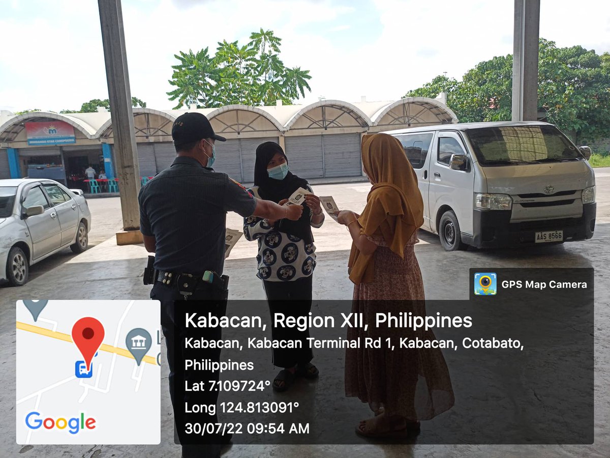 kabacan5's tweet photo. Kabacan MPS is giving away IEC / flyers to the people and gave the PNP hotline number so that it can immediately report on any event in the surrounding…

call PNP Kabacan hotline #09393393168

#PNPKakampiMo
#WeServeAndProtect
#COVID19pandemic 
#PNPKabacan https://t.co/TnsDKWj7Wl