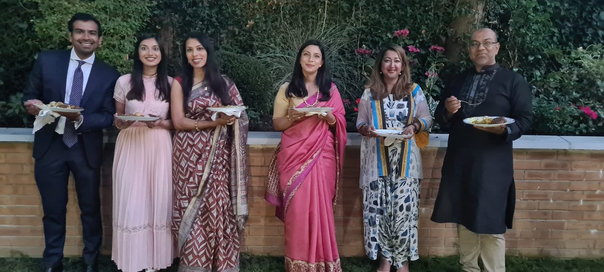 muzahidukhan's tweet photo. A great evening hosted by Her Excellency Saida Muna Tasneem High Commisioner. Had the pleasure in meeting the Hon’ble Speaker of the National Parliament of Bangladesh Her Excellency Dr Shirin Sharmin Chaudhury MP @k4shf @JebiRahman @AbdalUllah @ReshminTV #Bangladesh #bbpi https://t.co/rcySWy08YK