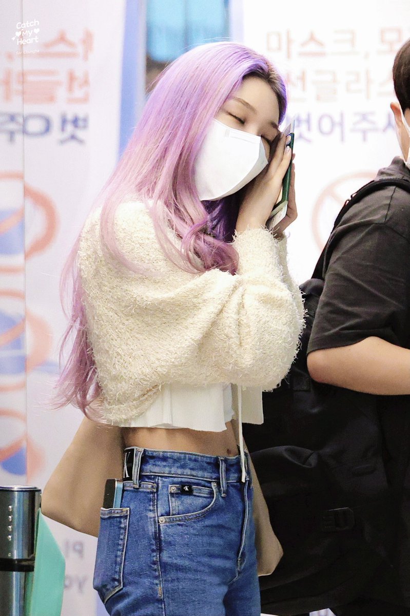 cmh0209's tweet photo. 220728 ICN #청하 https://t.co/iUh3dwgfZY