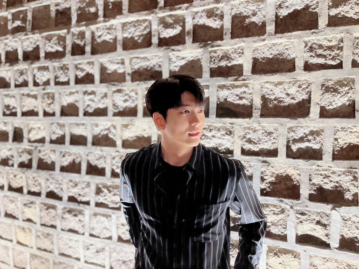 manofcreation0's tweet photo. 주말이라고 
강태오 안보면 
섭섭한데요🦊 
주말에도 함께태오🕺

#강태오 #kangtaeoh 
#맨오브크리에이션 #manofcreation
#이상한변호사우영우 #이준호 #🦊
#직진폭스남 #유죄인간 #유죄남 #댄싱태오 https://t.co/AbyhjiYMtW