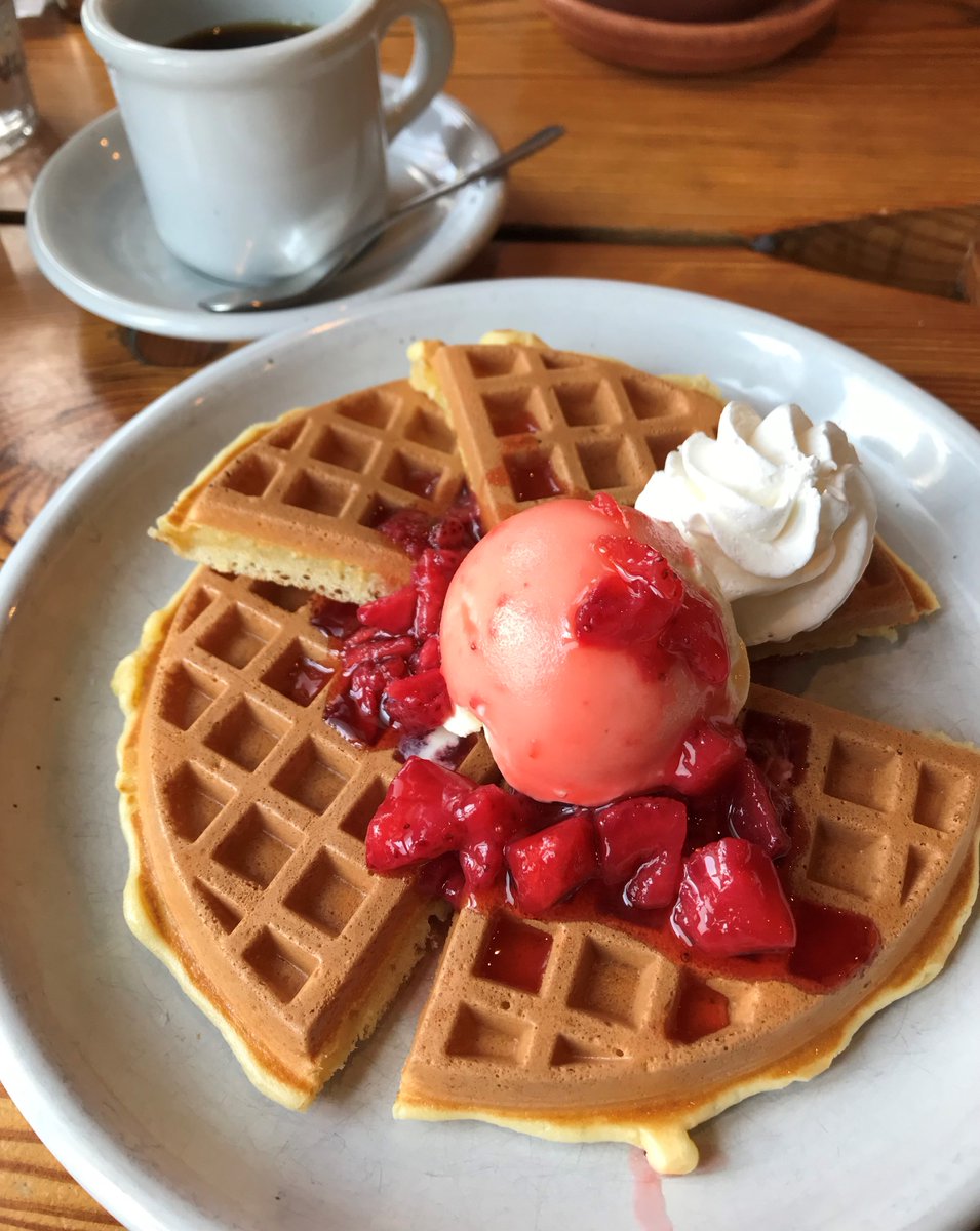 MiyakoReform's tweet photo. フロー型ビジネスが向いてる人は？

①ストック（資産）がなにもない人
→ストック型は初期費用がかかります

②今すぐお金が欲しい人　日銭がほしい人
→フロー型はすぐに収益が出ます　

③ノウハウがない人
→ストック型はある程度のノウハウがないとできません

ワッフル☺️ https://t.co/GcaNbLxgfw