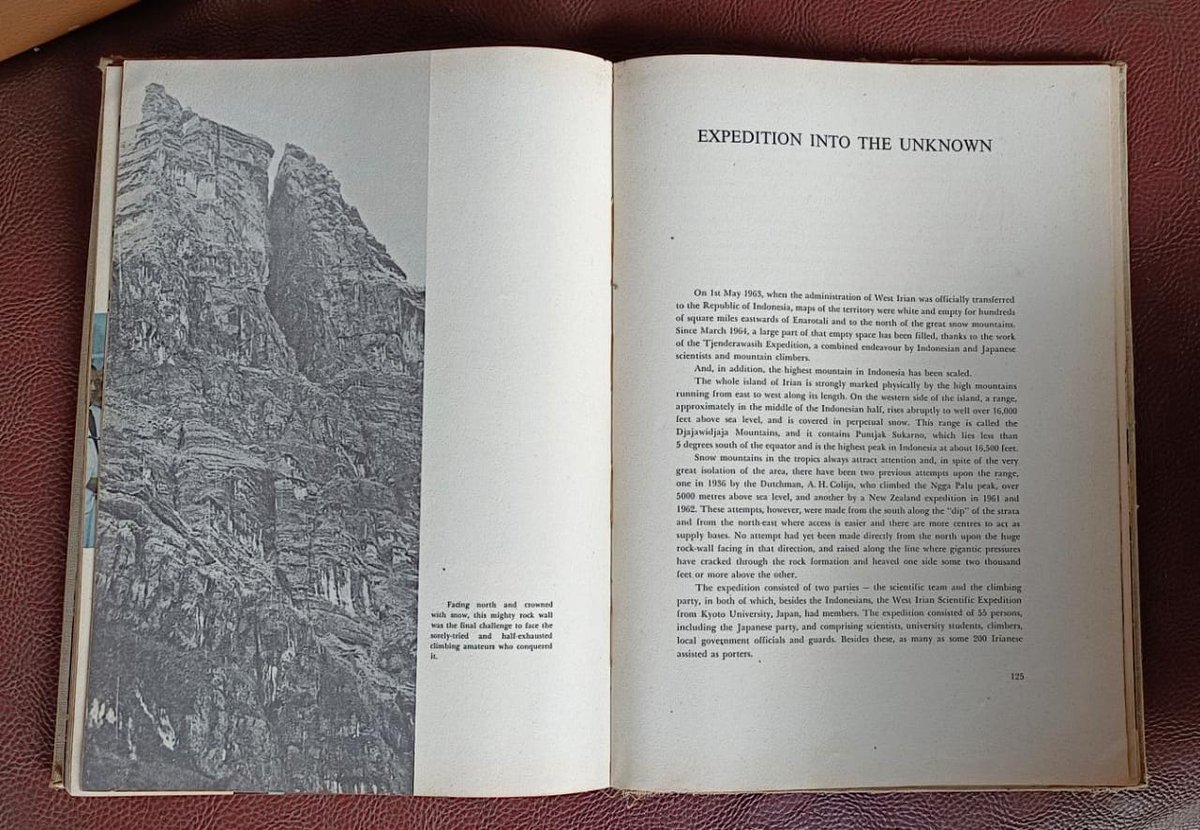 picoez's tweet image. Selamat siang, Lurs.
Aku mau lelang buku koleksiku untuk tambahan bayar UKT mahasiswaku semester akhir.
Sudah tinggal menyelesaikan skripsi, tapi mau berhenti karena ibunya kena kanker dan ayahnya kena stroke.
Saya minta untuk melanjutkan dan akhirnya bersedia.
Perlunya 4,75 juta