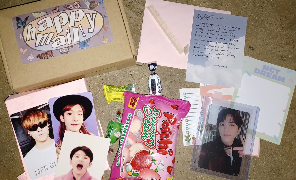 Girlie237's tweet photo. Thank you @andyviolet_
Younghoon arived safely and handsomely 😅
Ang daming freebies 😭🥰😍
I hope and pray that you will be blessed in everything that you do. FAITHing sa studies.
#tenchuandy https://t.co/6s4OspFf0z