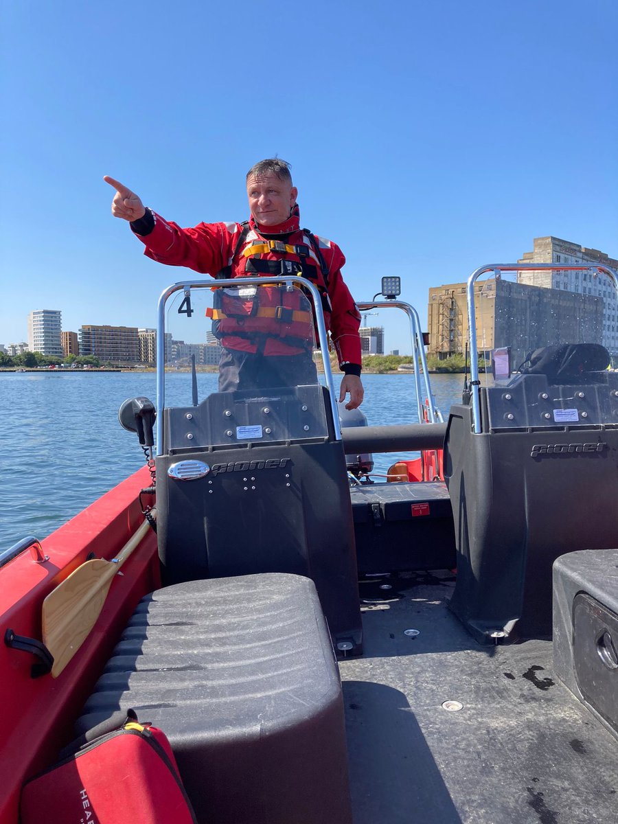 EMFS999's tweet image. What a mad Crazy busy weekend we have 
#firewardens, #Firefighters
#ecas
#coxwains
#divers
#swimmers
#firesafetyteams
#stewards 
#paramedics
#frecs 3,4 and 5
#pilots 

Over 200 staff at over 20 locations stay safe all!
#CampBestivalDorset #ynotfestival #FormulaE #o2 #apollo