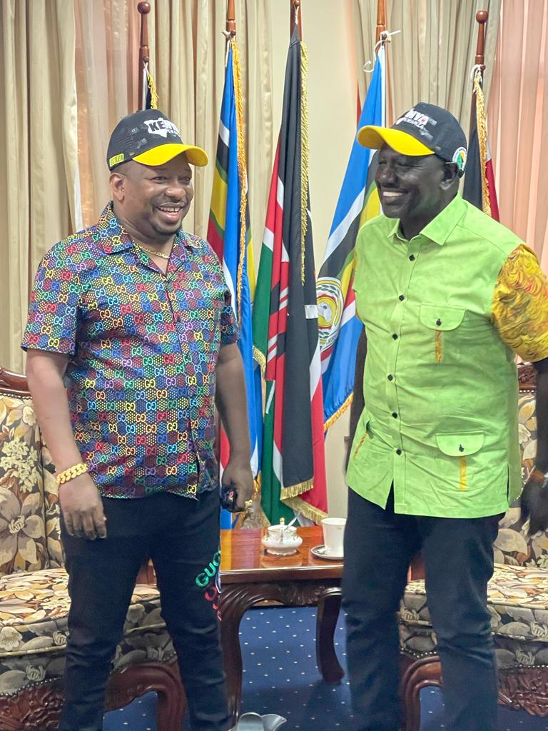WilliamsRuto's tweet image. We welcome @MikeSonko to Kenya Kwanza, the winning team.