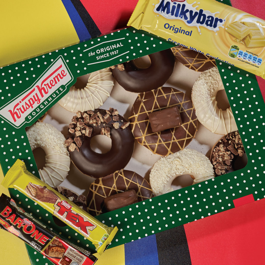KrispyKreme_ZA's tweet photo. A match made in delicious heaven 🥰 (make that 12)

This Krispy Kreme and Nestlé collaboration is one for the books!
Don't let this one pass you by🍫😍

Get yours in-store, via delivery &amp; at participating mini locations.

While stocks last. Ts &amp; Cs apply.

#KKSA
#SweeterTogether https://t.co/kAKQuhUbI5