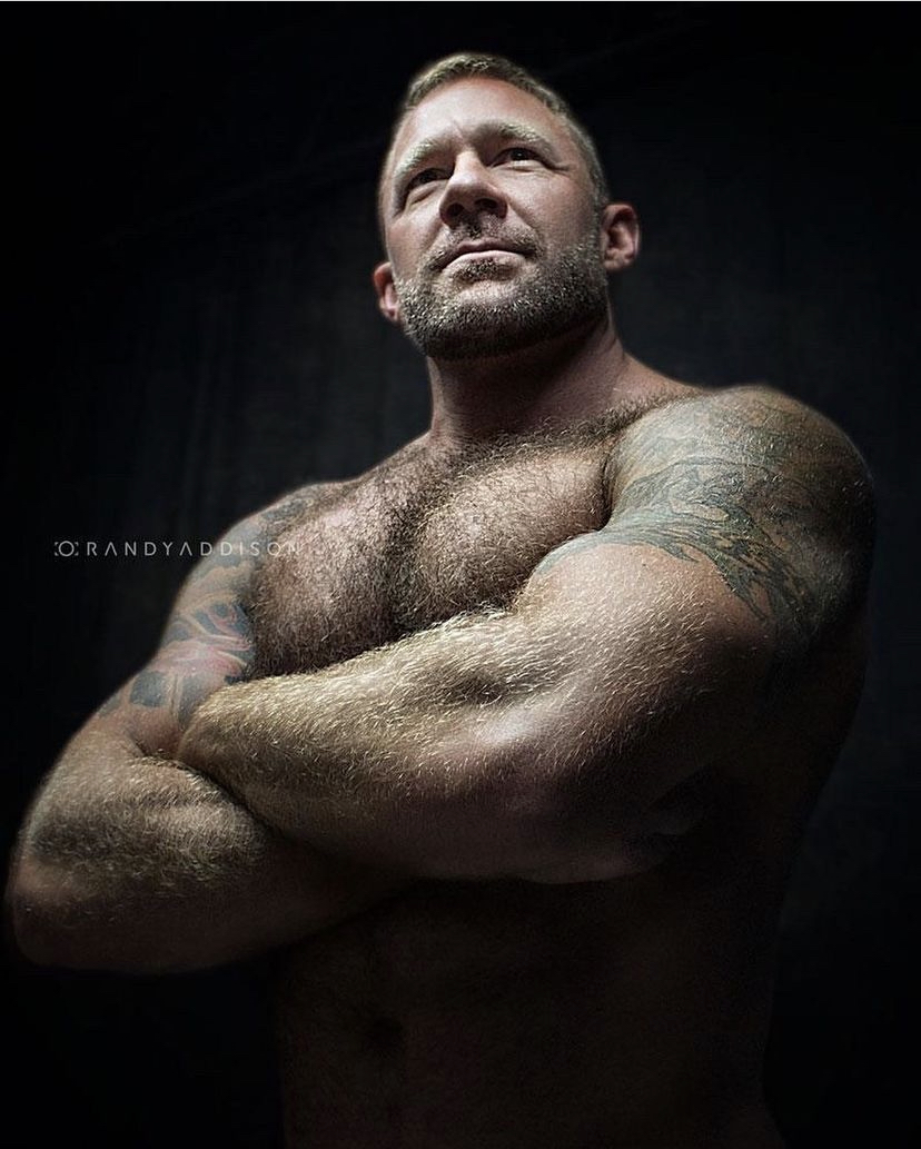 fursdaily's tweet photo. #Fursdaily christophitness 📷 Instagram https://t.co/3oCN9Xml10
