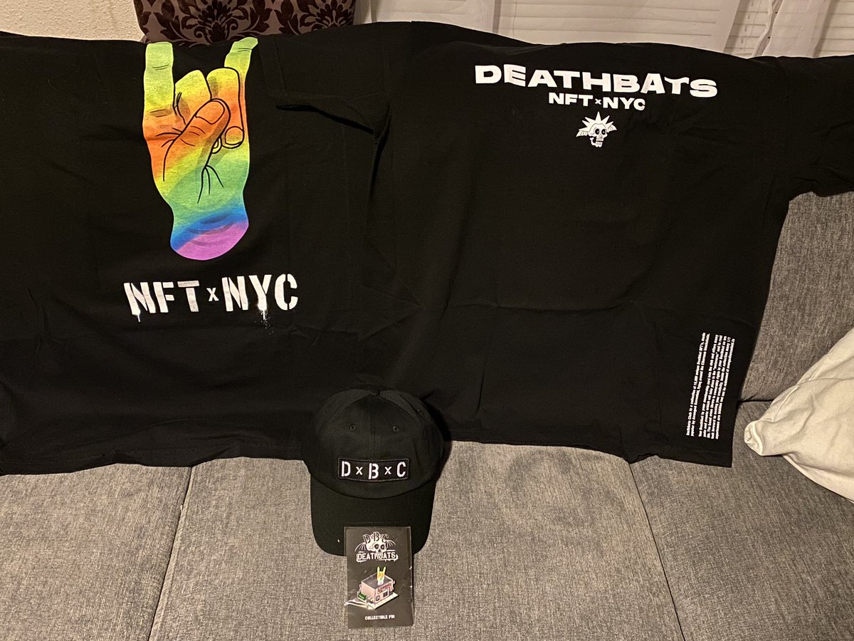 husky_garcia's tweet photo. Just got my order in from @DeathbatsClub and couldn’t be happier with the quality and look of my new stuff. Super stoked to have my #DxBxC pin on my travel bag next to my #PinklySmooth snort pin https://t.co/TstZf8ylBa