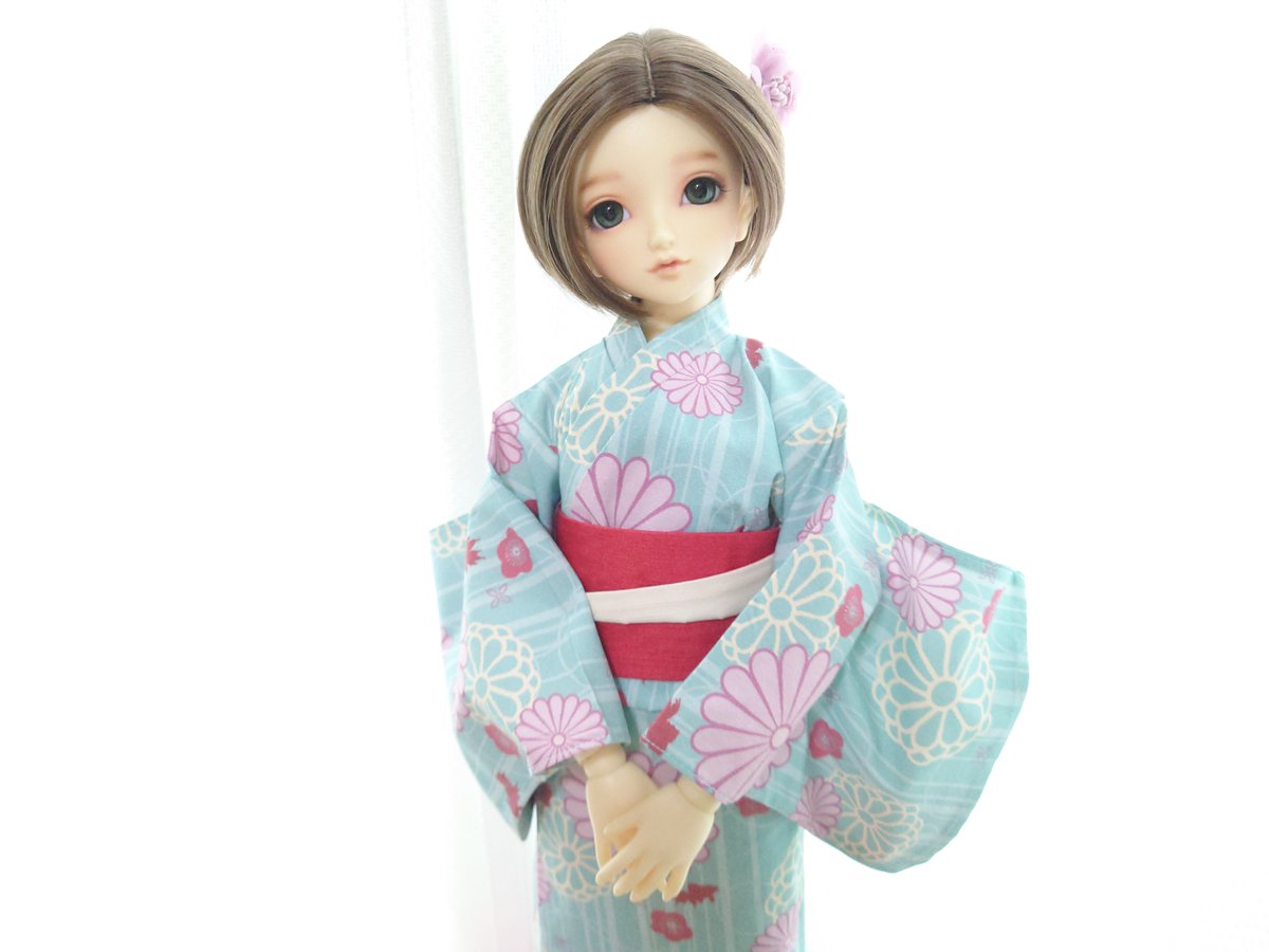 KiminoOFURO's tweet photo. でもって久しぶりにVOLKSに行けたので、リリアに浴衣をプレゼント🎁
似合う!かわいい!反則!❤
やっぱ夏は浴衣だよね~👘
#浴衣
#sd
#sdcoco
#sd_coco
#sdここ
#superdollfie
#スーパードルフィー
#volks
#volksdoll
#bjd
#doll
#うちのこかわいい
#うちの子かわいい
#Lilia https://t.co/jHMFV0bIYC