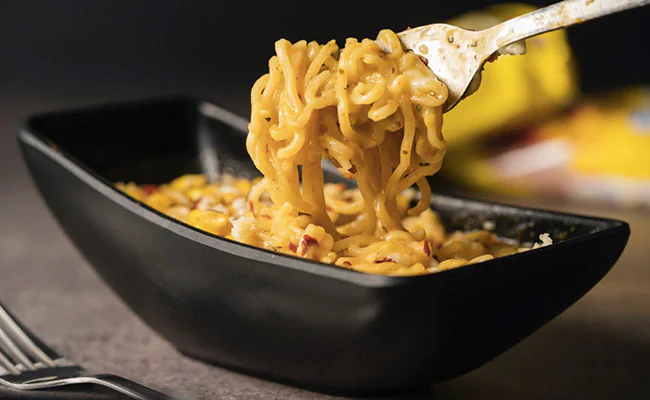 Woman Dies After Eating Instant Noodles With Tomatoes Laced With Rat Poison ndtv.com/india-news/mum…